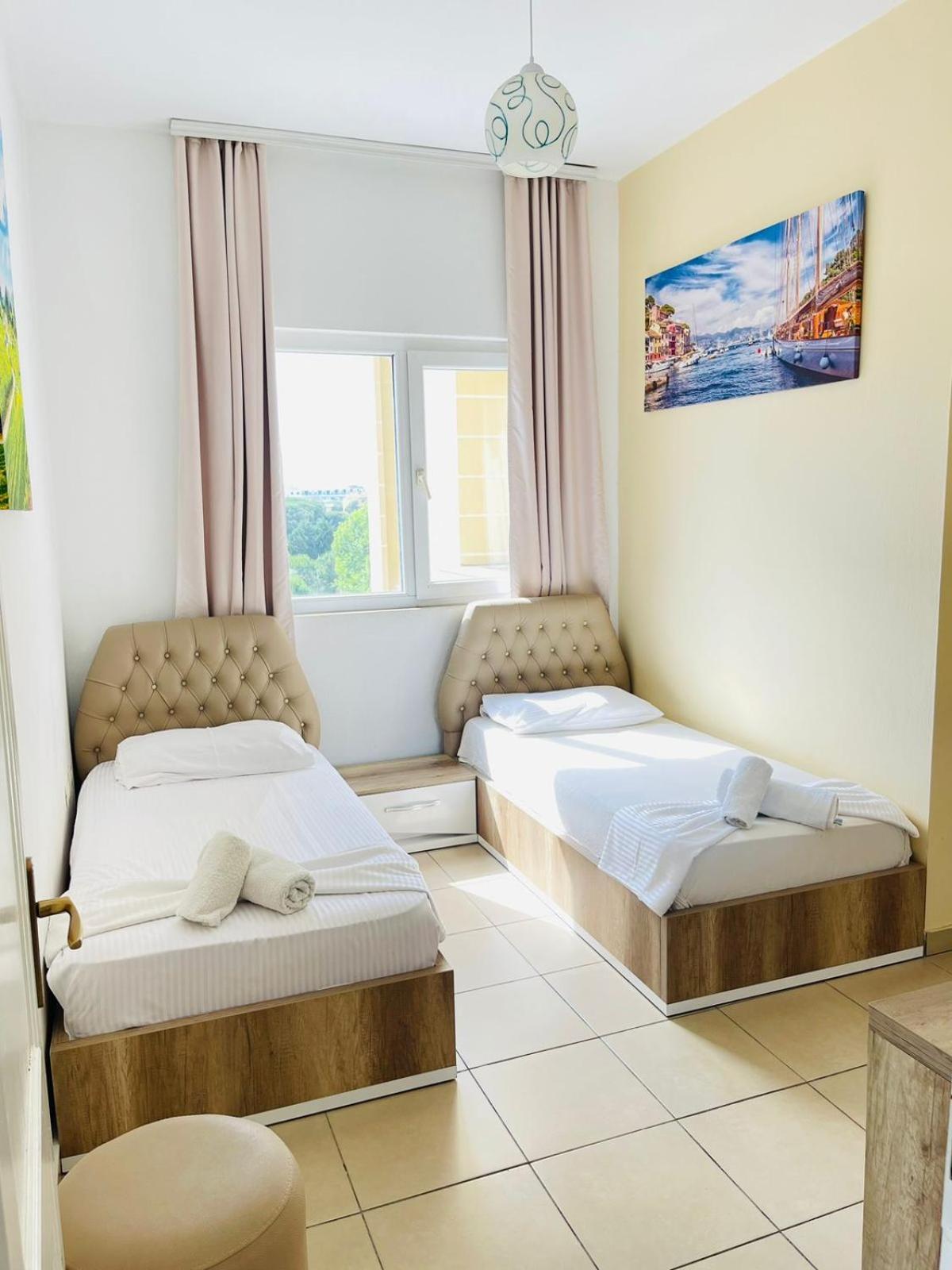 Hotel Princ โกเลม ภายนอก รูปภาพ
