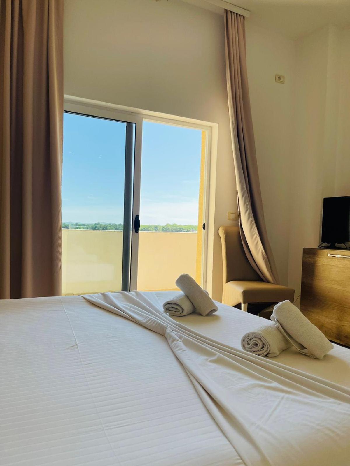 Hotel Princ โกเลม ภายนอก รูปภาพ