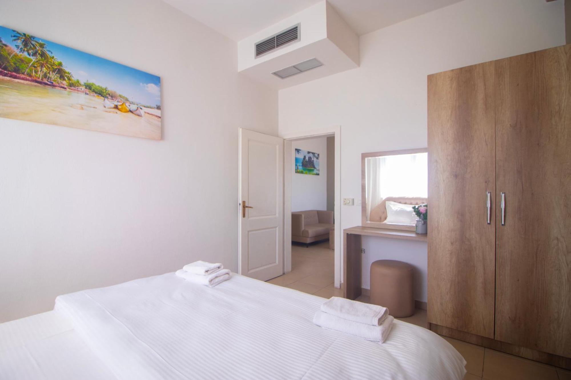 Hotel Princ โกเลม ภายนอก รูปภาพ