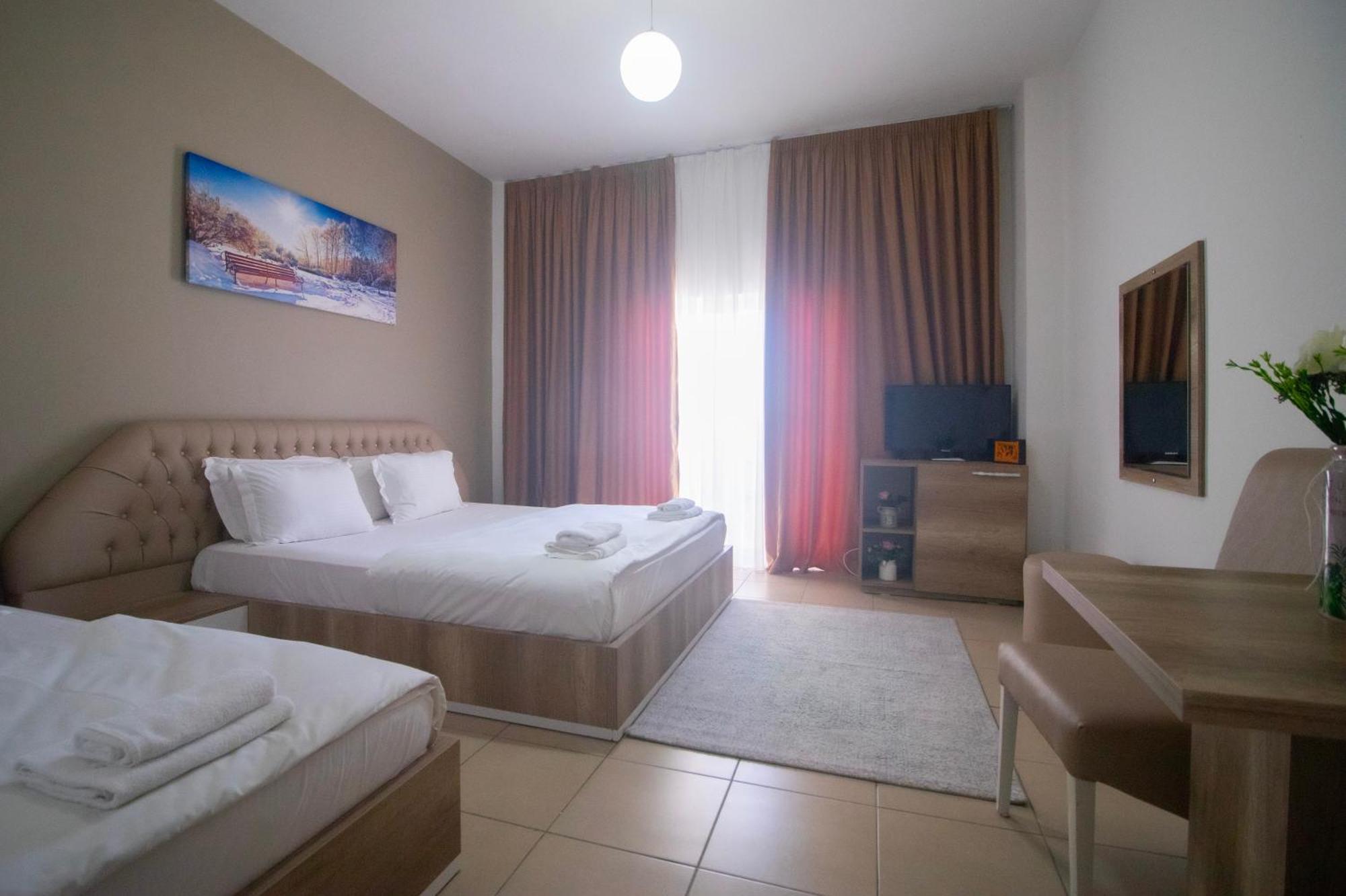 Hotel Princ โกเลม ภายนอก รูปภาพ
