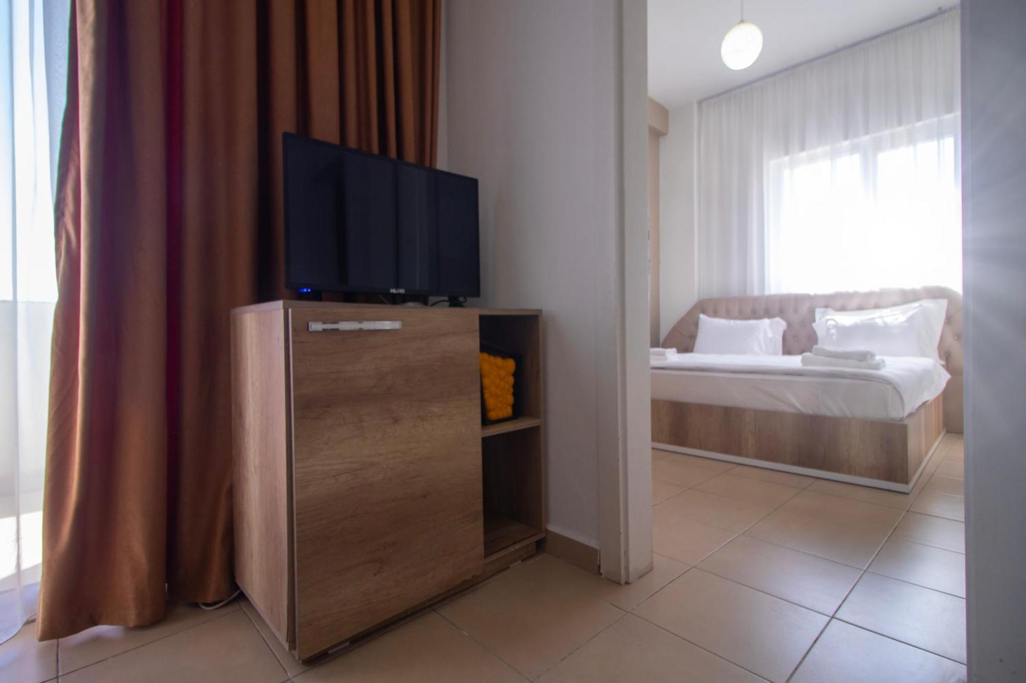 Hotel Princ โกเลม ภายนอก รูปภาพ