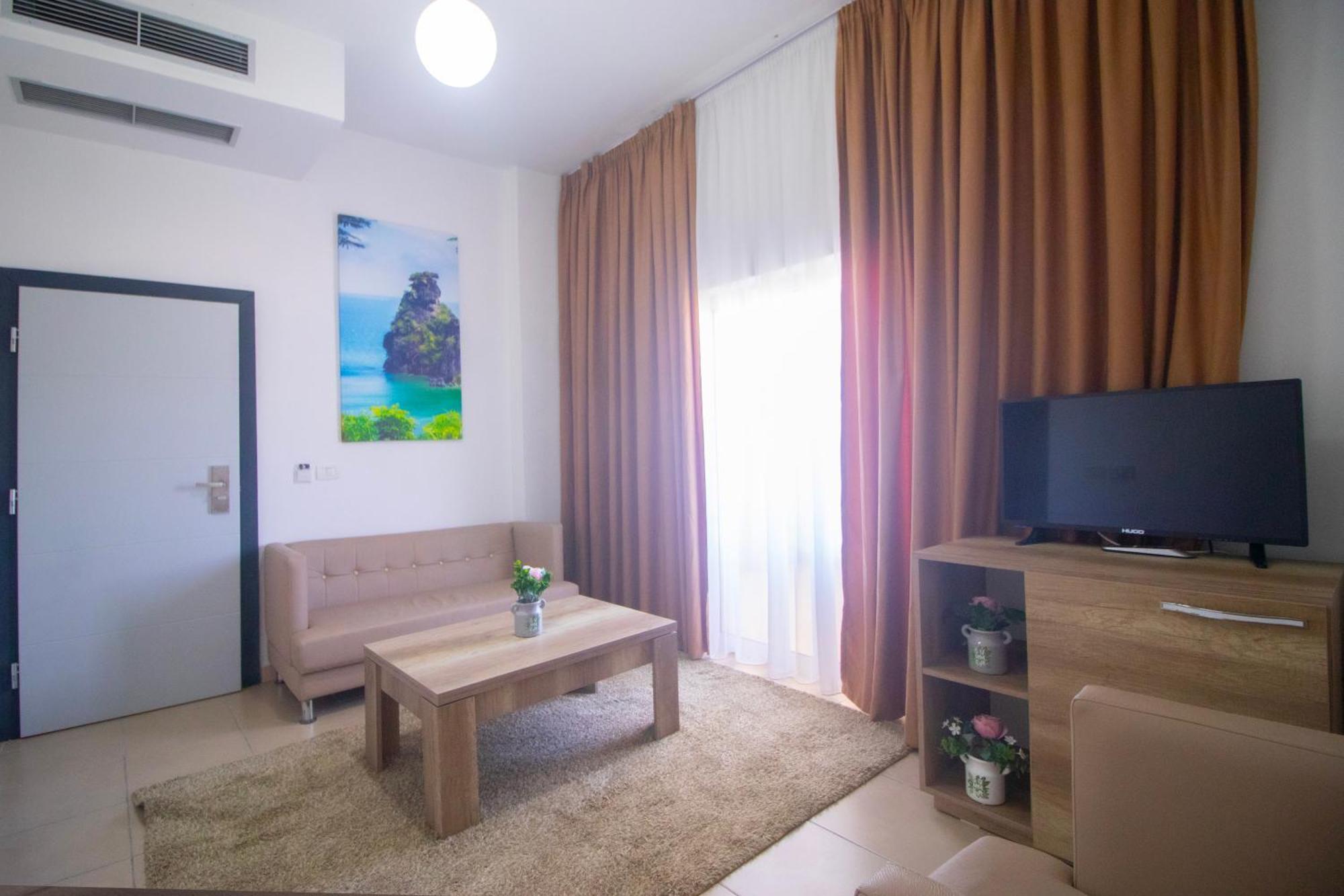 Hotel Princ โกเลม ภายนอก รูปภาพ
