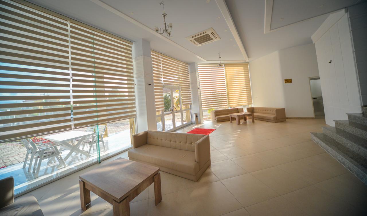 Hotel Princ โกเลม ภายนอก รูปภาพ