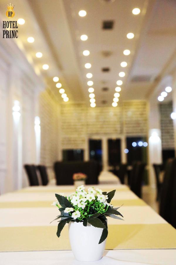 Hotel Princ โกเลม ภายนอก รูปภาพ